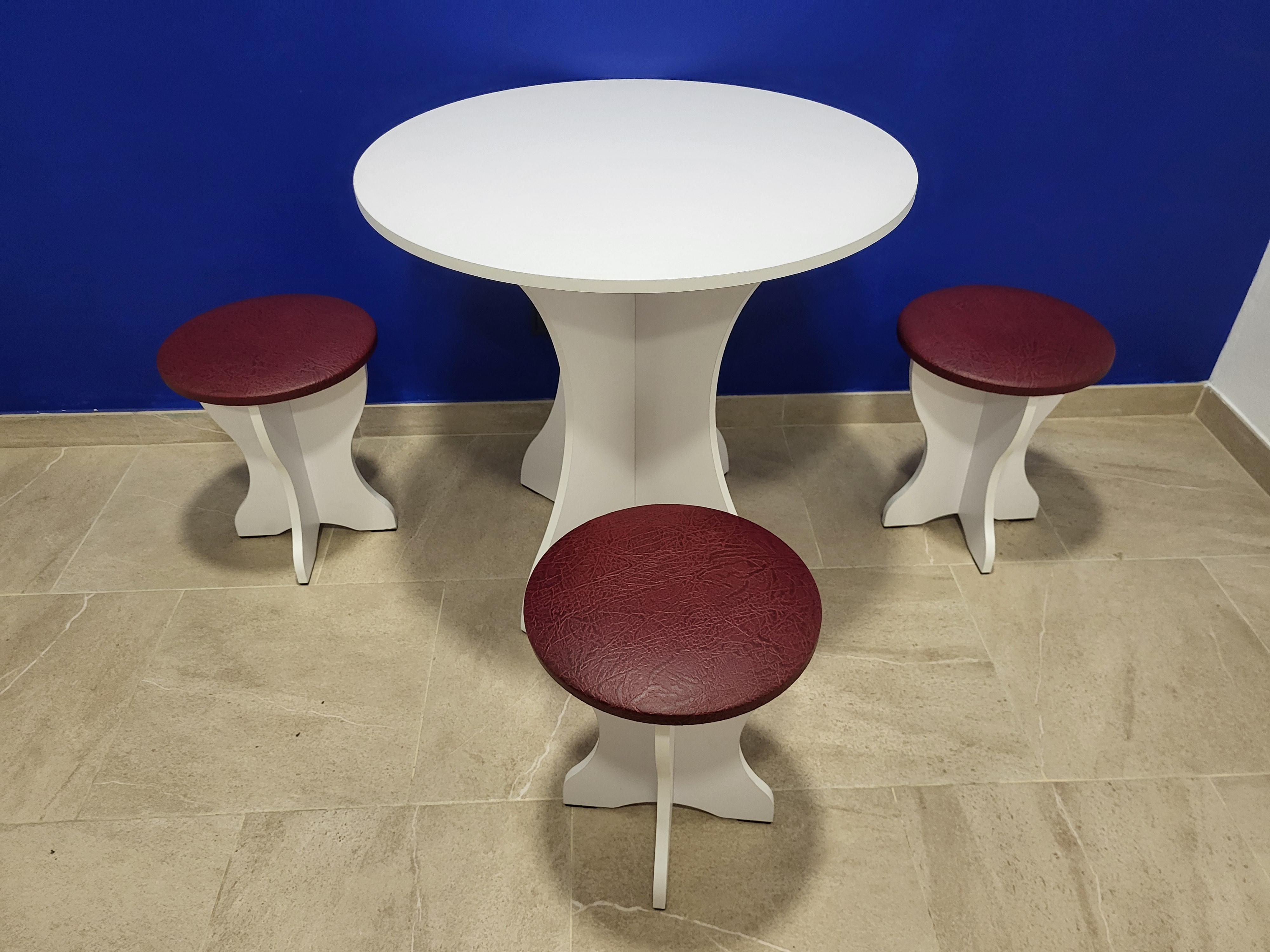 Стол круглый Боярин ДСП/экокожа и 3 табурета Белый/Бордо (S3T-B-EBR)