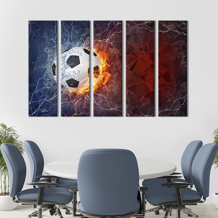 Модульная картина из 5 частей Красивый футбольный мяч с огнем 132x80 см (480-51)