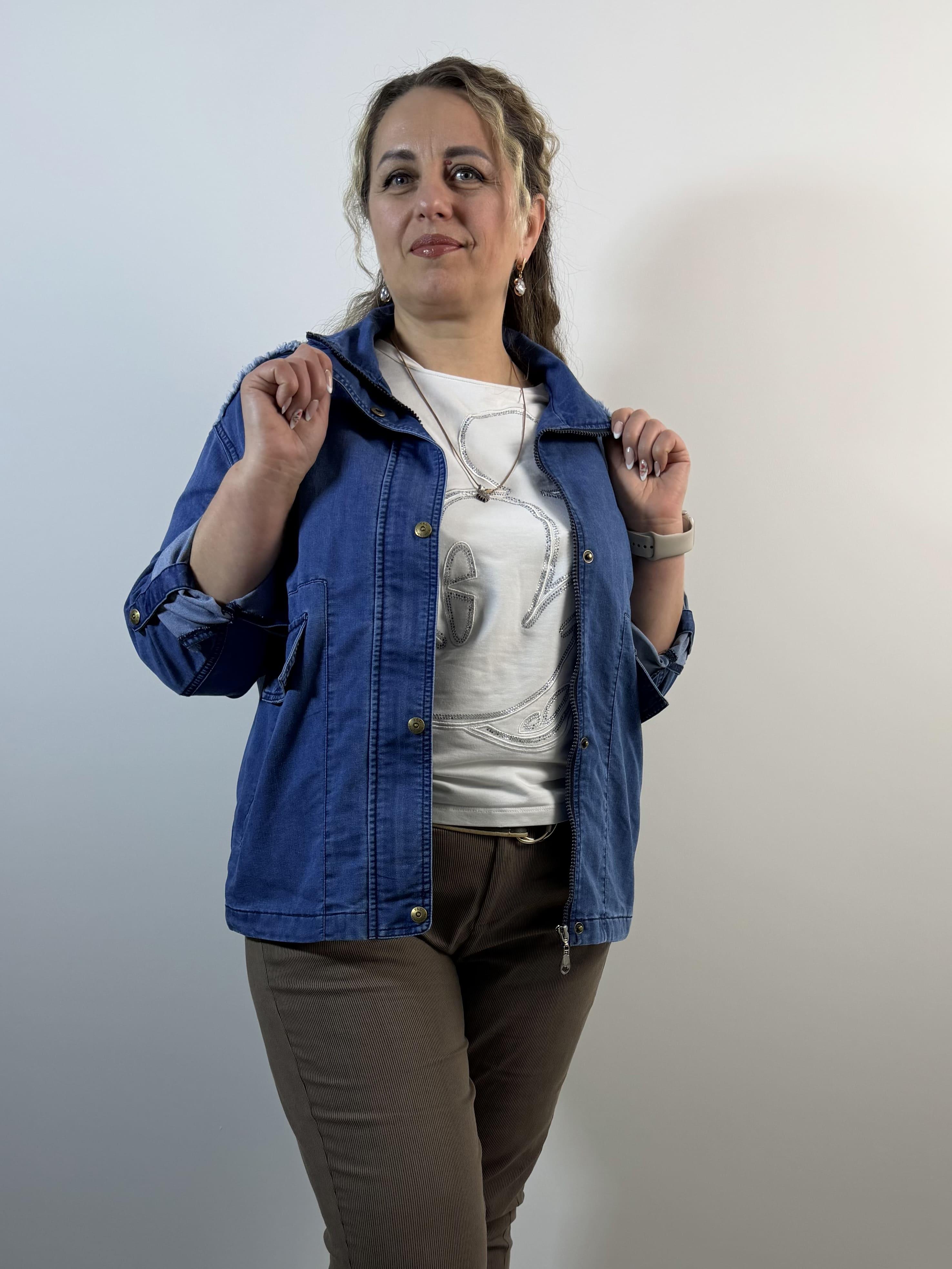 Куртка-вітрівка жіноча котонова 5XL Блакитний (519/5XL(Г))