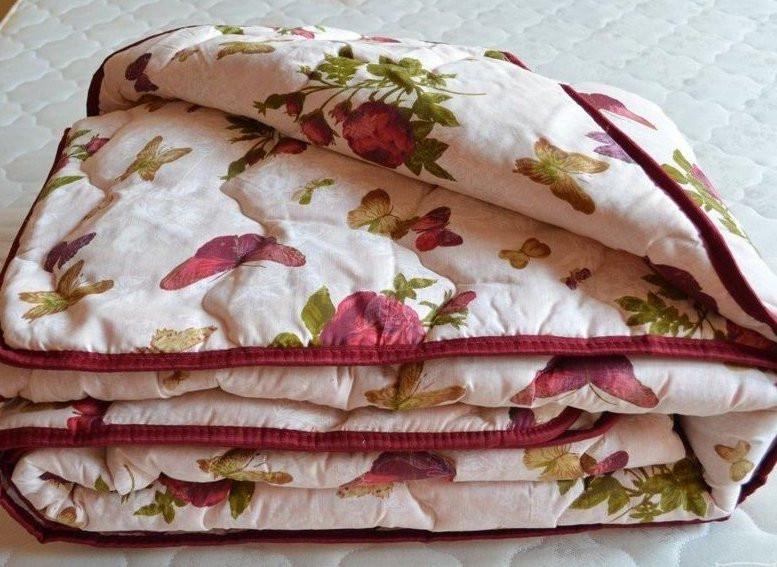 Одеяло евро из овечьей шерсти Лери Макс Gold Бордовые розочки