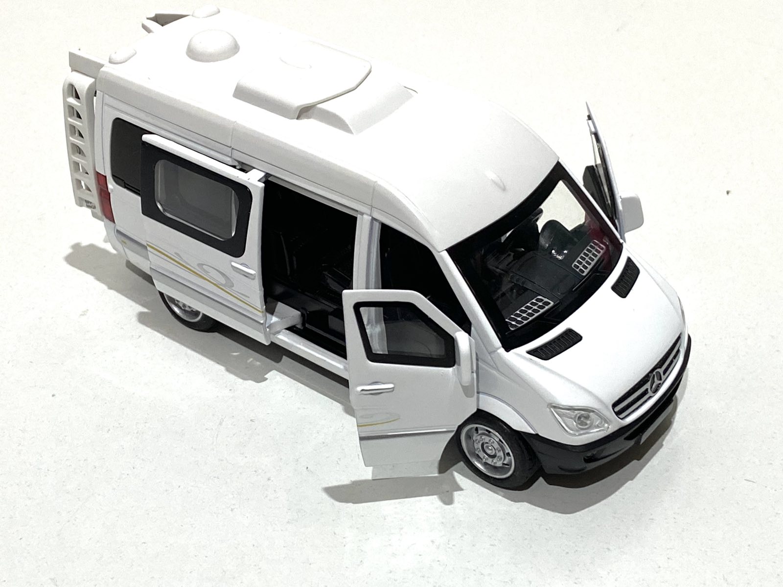 ᐉ Машинка TK Union Group Mercedes-Benz Sprinter металл 1:32 Белый (ТК 1788)  • Купить в Киеве, Украине • Лучшая цена в Эпицентр