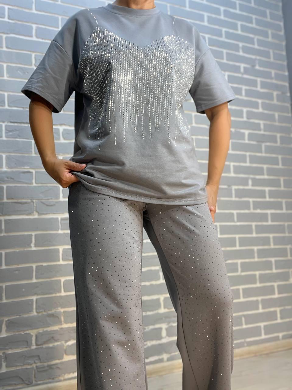 Костюм женский YUJIE YISHANG 7347 футболка имитация майки и брюки XL Серый (2502) - фото 8 Костюм женский YUJIE YISHANG 7347 футболка имитация майки и брюки XL Серый (2502) - фото 8