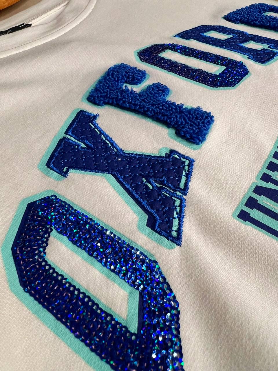 Свитшот женский LSK 6011 удлиненный туника вышивка впереди OXFORD пайетки OS Белый (1869) - фото 3