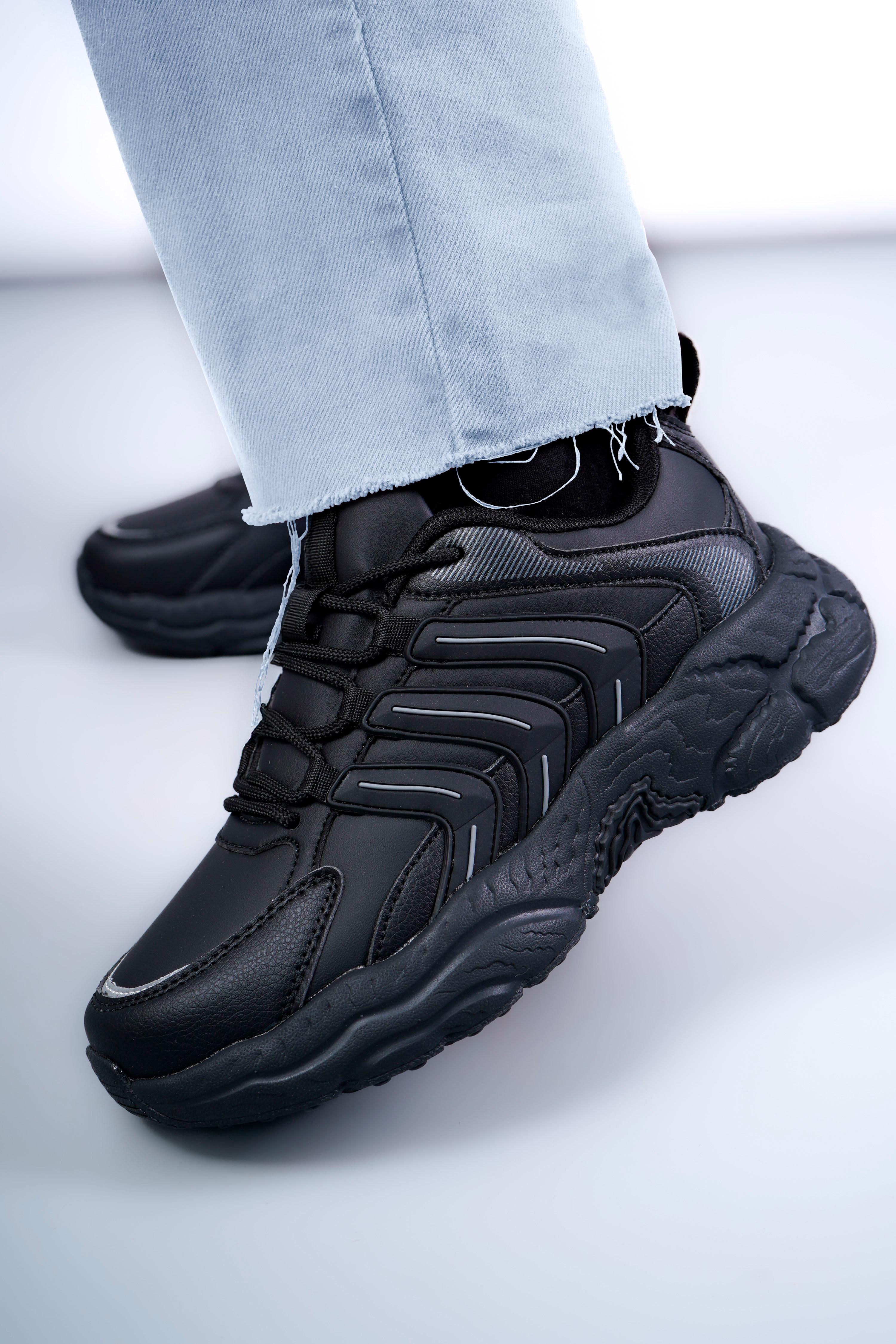 Кроссовки женские Where Uwear TF-25-35-black р. 36 Черный (346646_36)