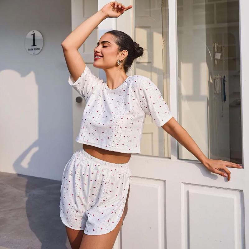 Пижама-комплект женская Lesko SM24107AYH Красные сердца футболка и шорты XL Белый (28525453) - фото 4 Пижама-комплект женская Lesko SM24107AYH Красные сердца футболка и шорты XL Белый (28525453) - фото 4