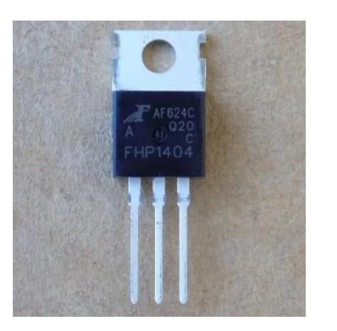 Транзистор FHP1404 40V/180A/TO220 (28994)
