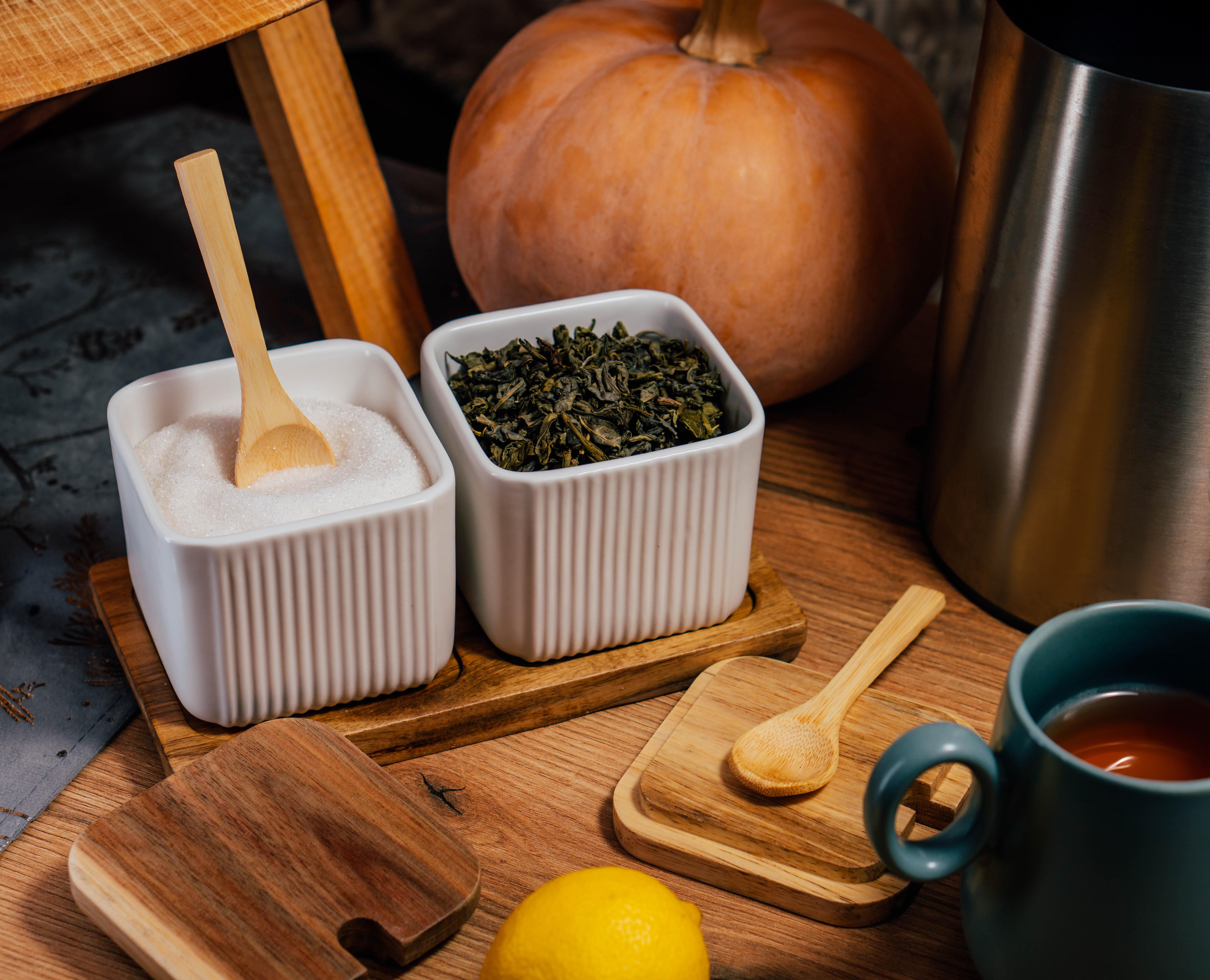 Набір ваз для цукру/солі/кави/чаю з кришечками та ложками 2 шт. Білий (ST0392) - фото 4 Набір ваз для цукру/солі/кави/чаю з кришечками та ложками 2 шт. Білий (ST0392) - фото 4