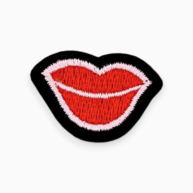 Термоаппликация Lips вышитая 2,5х3,6 см 1 шт. Красный (АК2536л07)