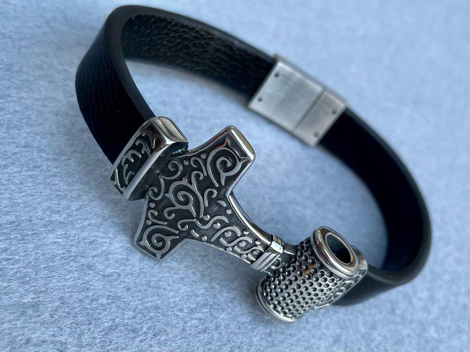 Браслет кожаный