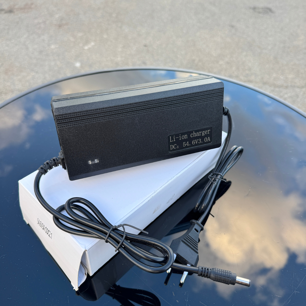 Зарядное устройство Charger 36V 3A с охлаждением