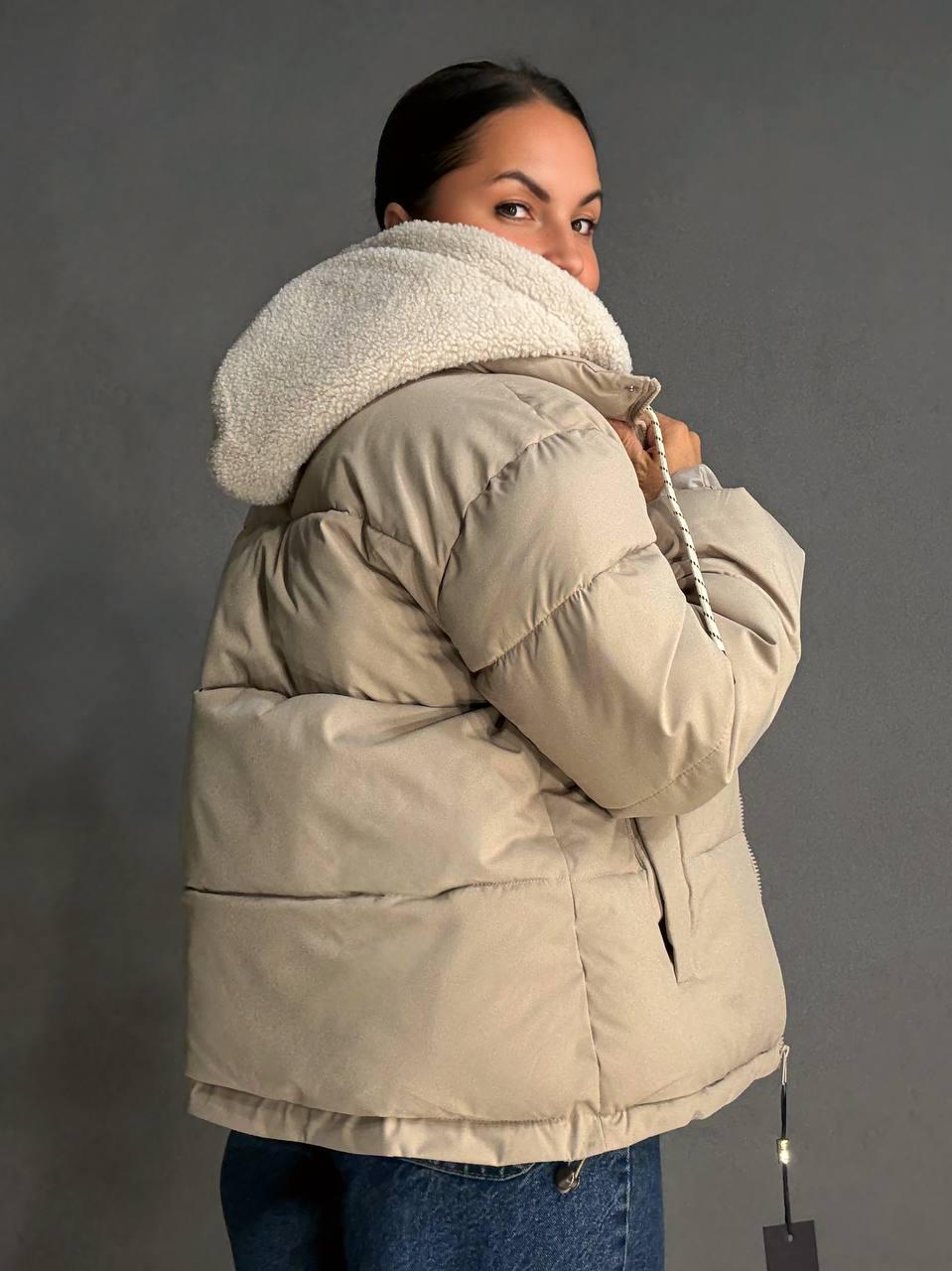 Куртка женская LADY YEP 8096 оверсайз с капюшоном и мехом тедди р. 44 Капучино (4799) - фото 5