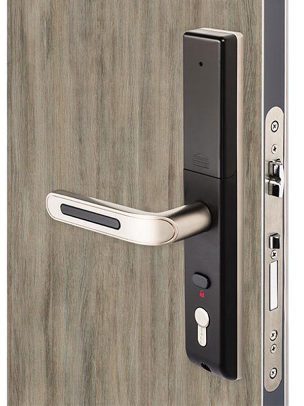 Электронный карточный замок серия Luxury правосторонний (1-30221) - фото 4 Электронный карточный замок серия Luxury правосторонний (1-30221) - фото 4