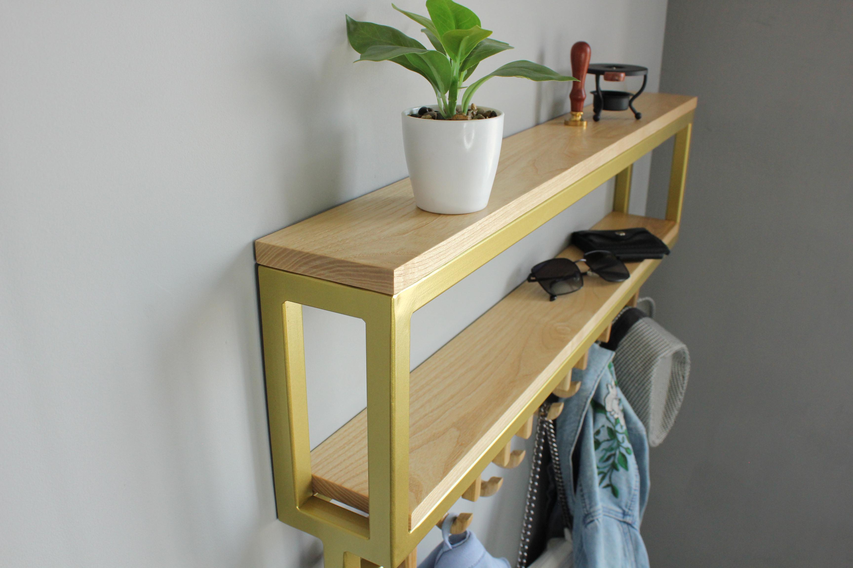 Полка-вешалка из дерева и металла в прихожую с 8 деревянными крючками 80х28,5х10 см (ML-15.5) - фото 4