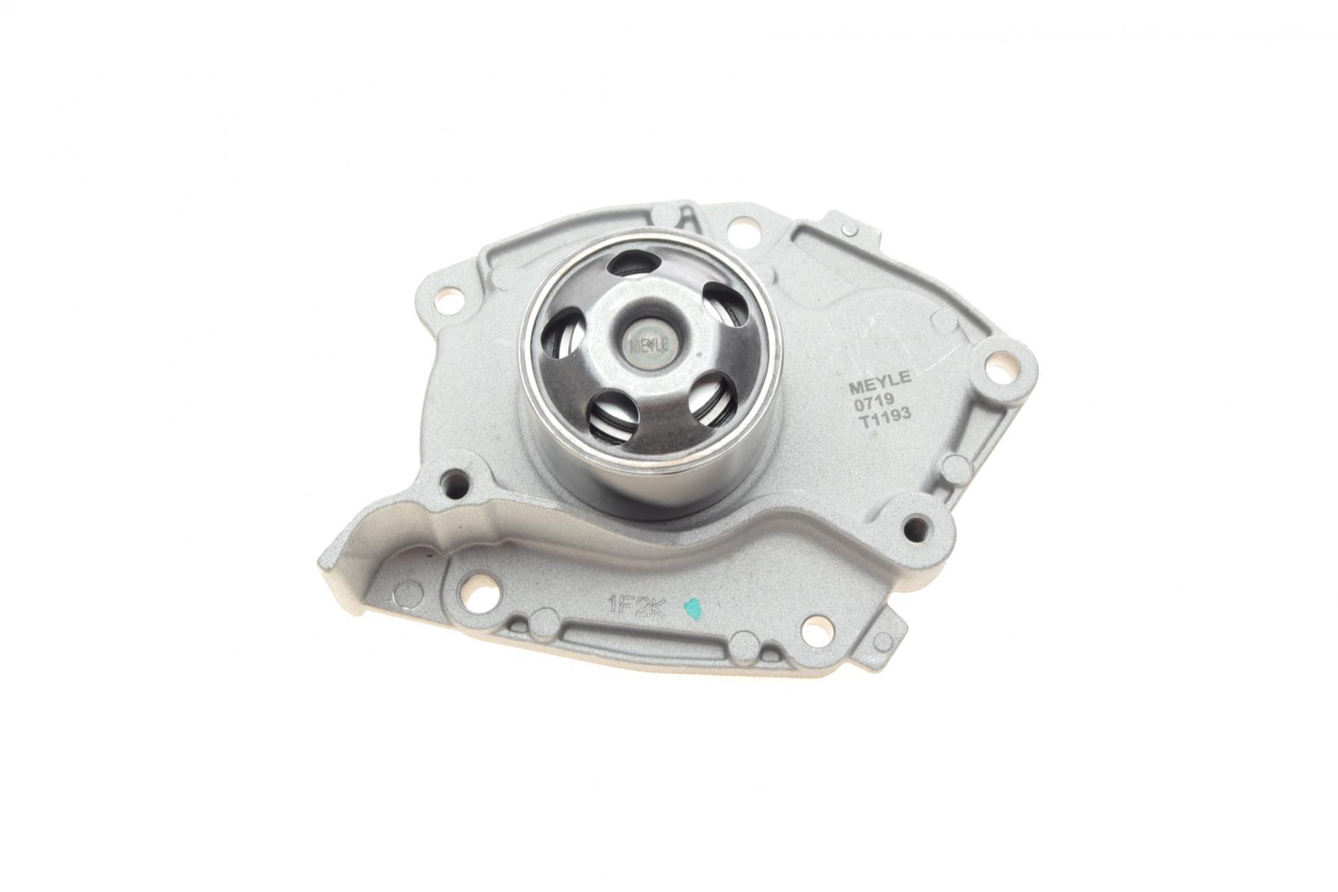 Насос воды Meyle Renault Megane III/Scenic III 1.9dCi 08-/Suzuki Grand Vitara 1.9DDiS 05-15 - 16-13 220 0022 (25587772)