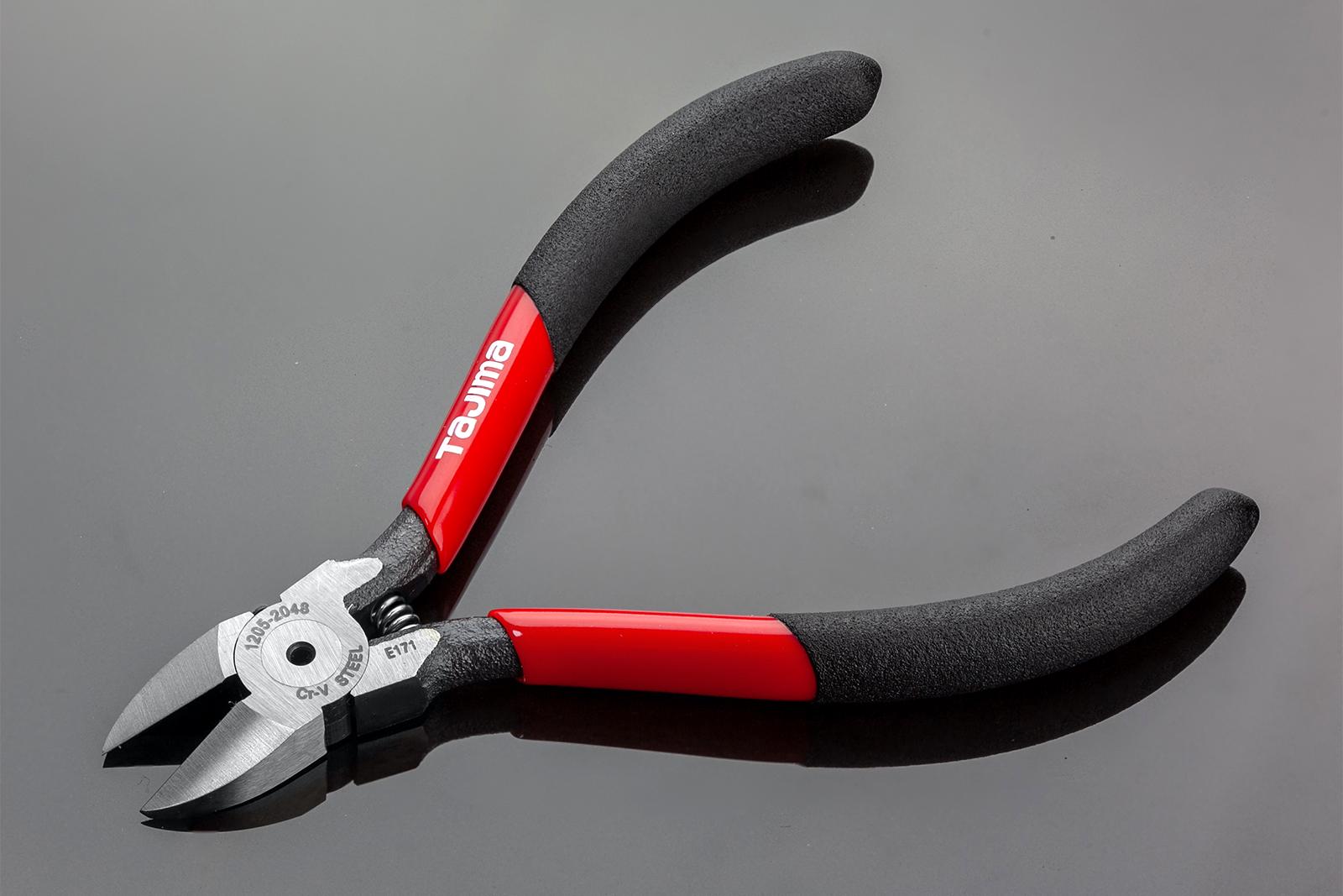 Кусачки-бокорезы мини TAJIMA Premium CrV изогнутые губки зеркальная полировка 110 мм (1205-2048) - фото 9 Кусачки-бокорезы мини TAJIMA Premium CrV изогнутые губки зеркальная полировка 110 мм (1205-2048) - фото 9