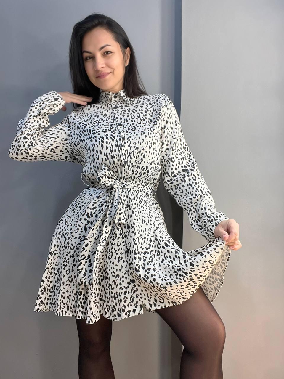 Платье женское MIX RAY 4219 леопардовый принт короткое на пуговицах с поясом S Белый (1416) - фото 4 Платье женское MIX RAY 4219 леопардовый принт короткое на пуговицах с поясом S Белый (1416) - фото 4