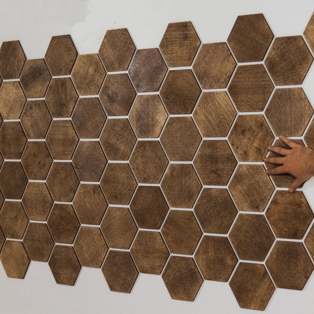 Панель деревянная на стену Соты 1 кв. м 36 шт. Береза темная (111726) - фото 5