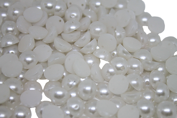 Полубусины пришивные 100 г 8 мм Белый