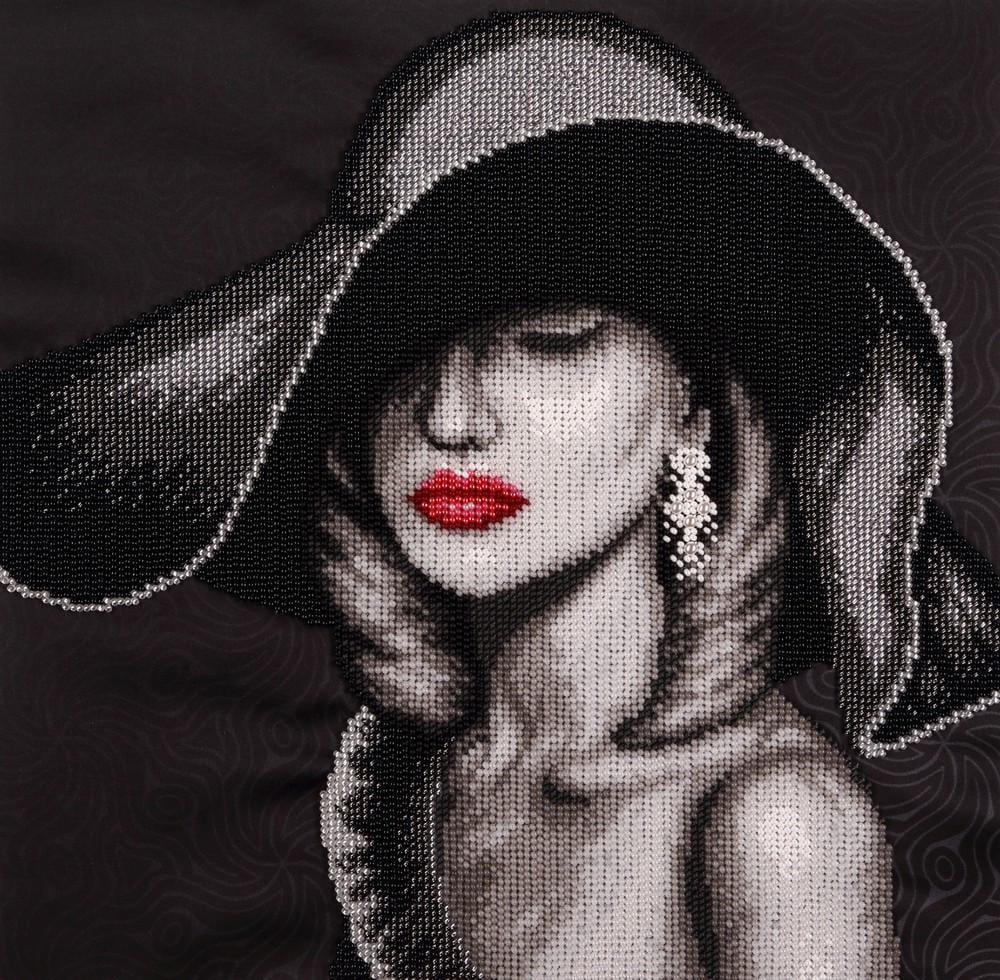 Вышивка бисером Леди красавица 30х30 см (ТН-0858)