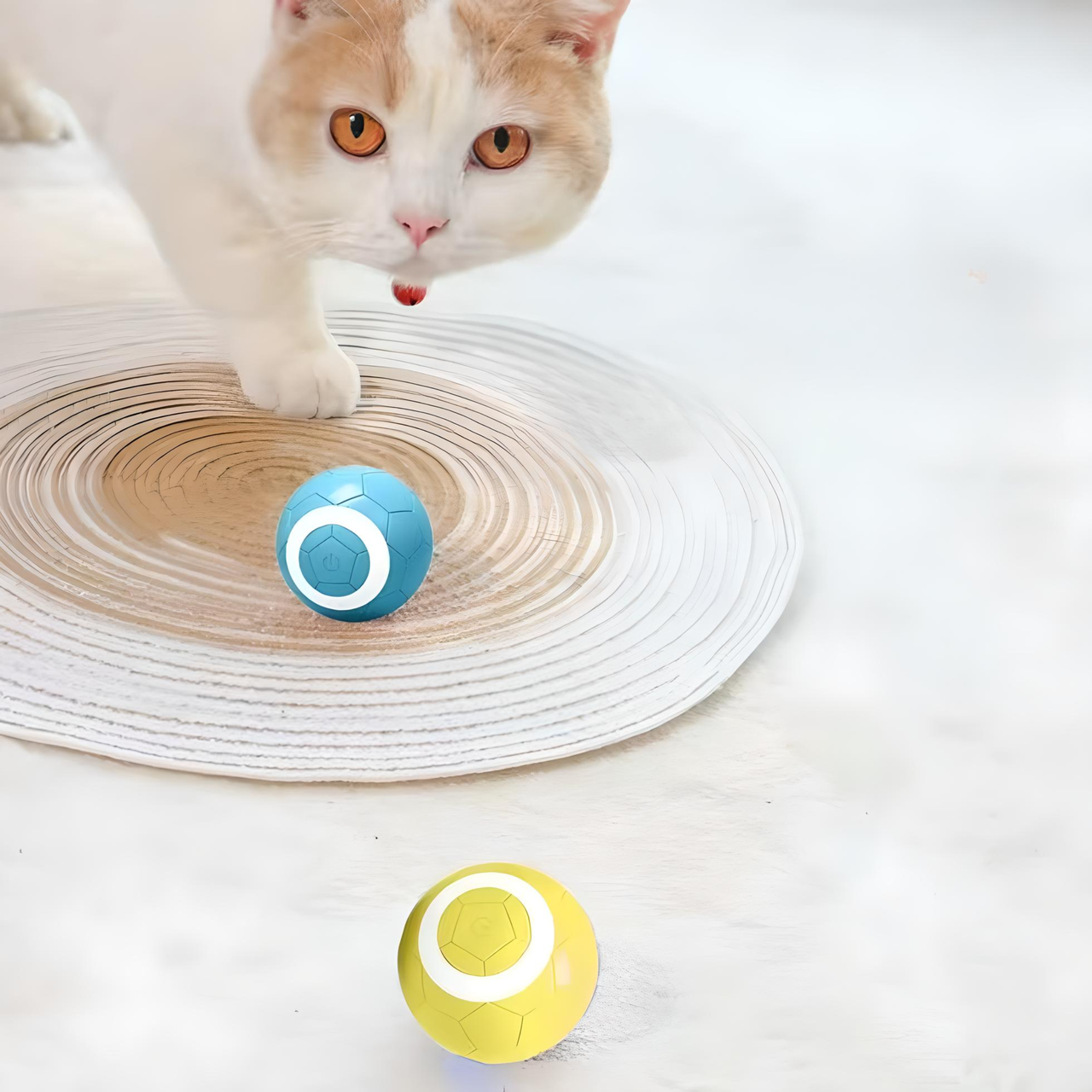 М'ячик кулька для котів YoYo SS-001 Football blue USB smart зі світловою індикацією (2063357036) - фото 3 М'ячик кулька для котів YoYo SS-001 Football blue USB smart зі світловою індикацією (2063357036) - фото 3