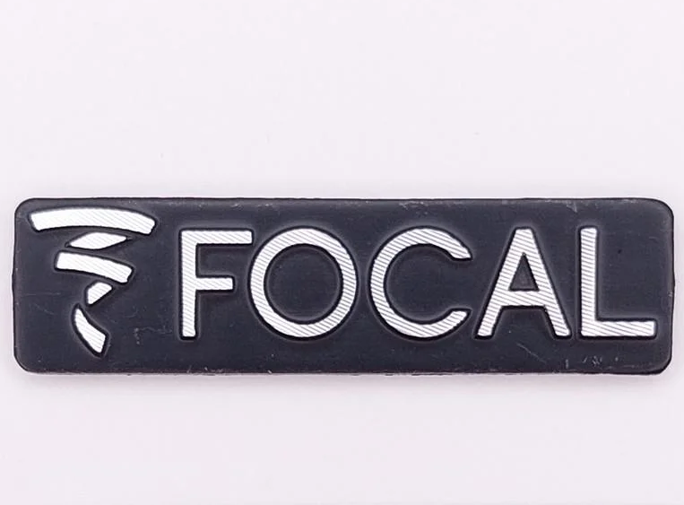 Эмблема Focal на сетку динамика 3,4х0,9 см (1670544141)