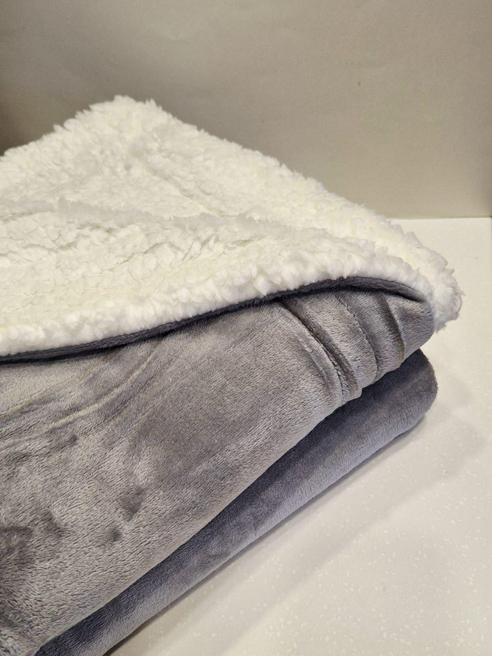 Плед двухсторонний на овчине MIULEE 150x200 см Серый с белым (1350) - фото 3 Плед двухсторонний на овчине MIULEE 150x200 см Серый с белым (1350) - фото 3