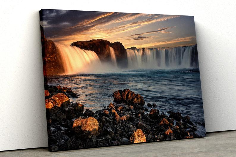 Картина на холсті KIL Art Прекрасний водоспад 51x34 см (290)