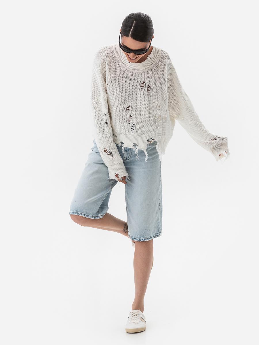 Свитер женский с рваным эффектом SVTR р. 42-50 Молочный (562) - фото 1