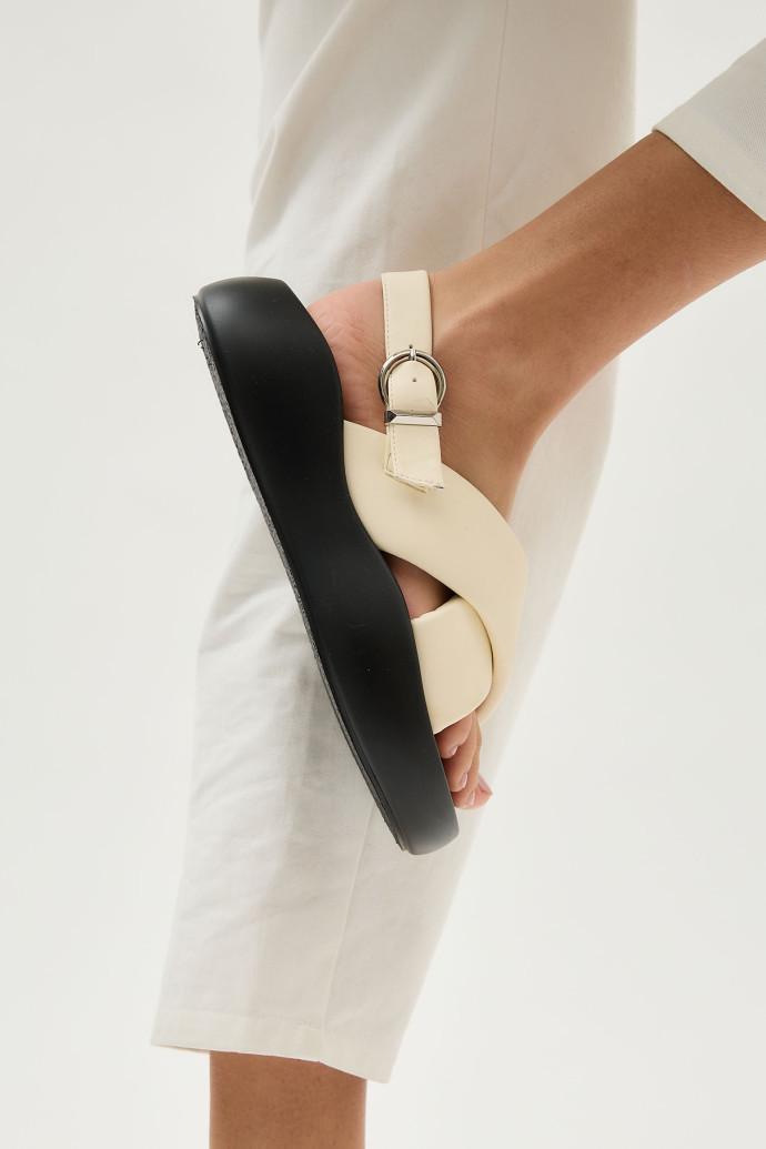 Босоножки женские LONZA на платформе р. 38 Белый (198719) - фото 5 Босоножки женские LONZA на платформе р. 38 Белый (198719) - фото 5