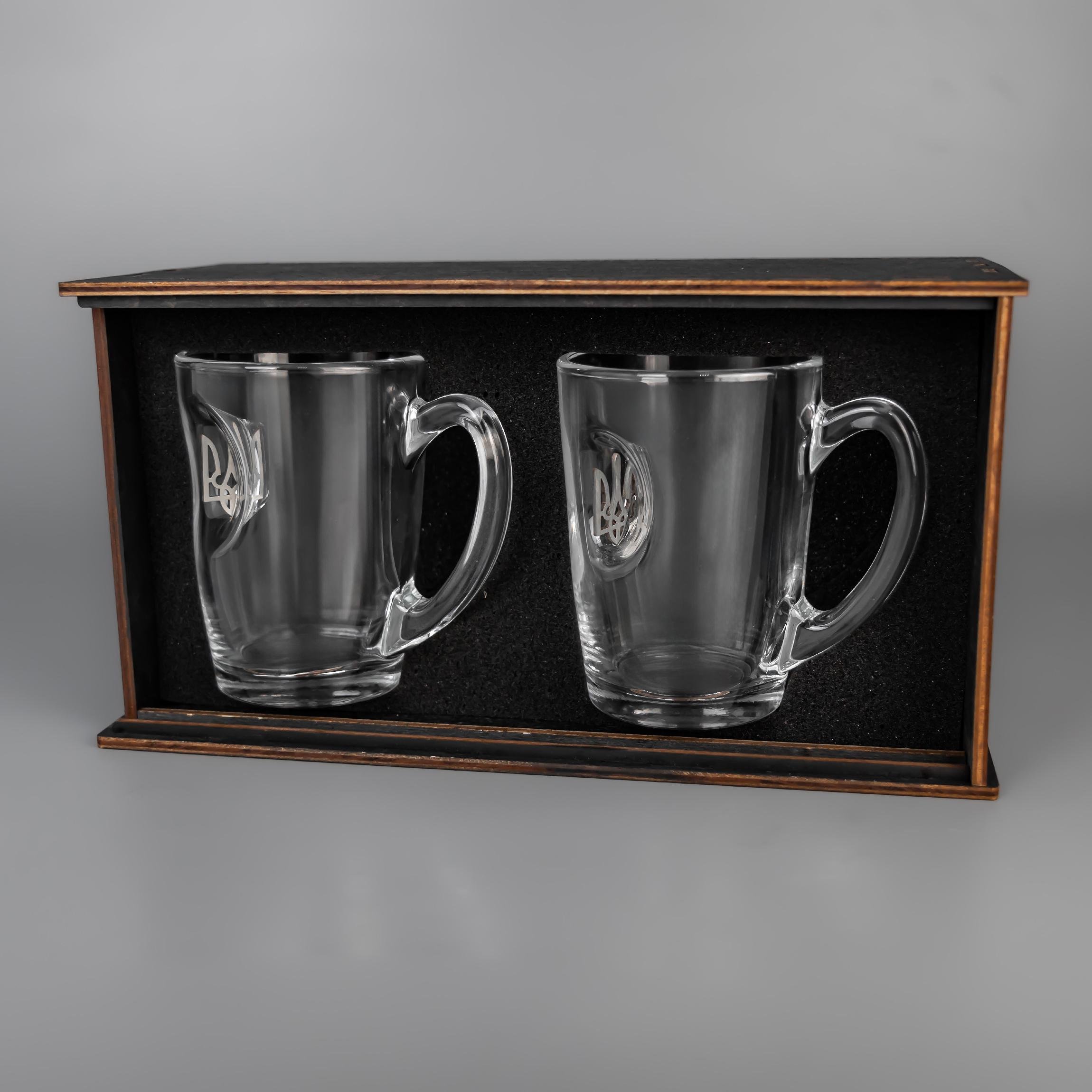 Набор на 2 чашки с гербами (26294507)