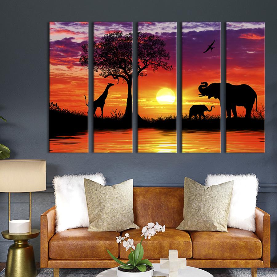 Модульна картина із 5 частин на холсті інтер'єрна картина Жирафа та слони на березі озера 155x95 см (171-51)