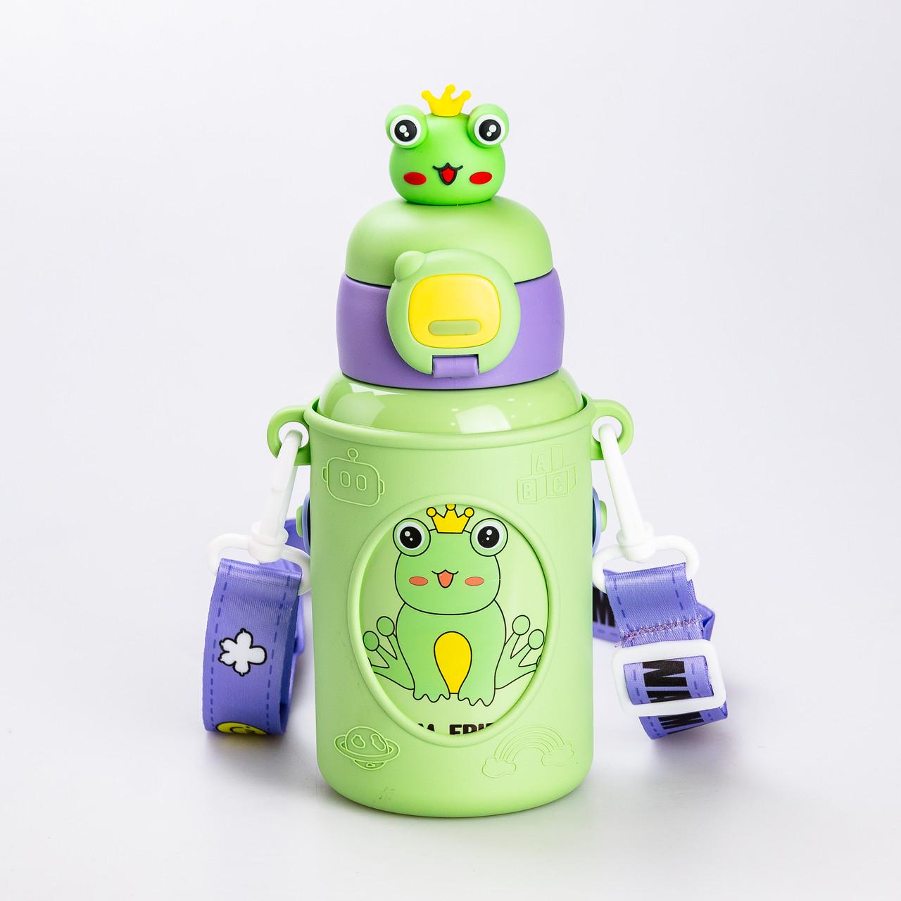 Термос поильник для детей с трубочкой с ремешком и силиконовым чехлом детский 450 мл Зеленый