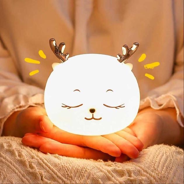 Нічник силіконовий м'який Оленя LED на акумуляторі 7 кольорів Білий (598900817) - фото 2 Нічник силіконовий м'який Оленя LED на акумуляторі 7 кольорів Білий (598900817) - фото 2