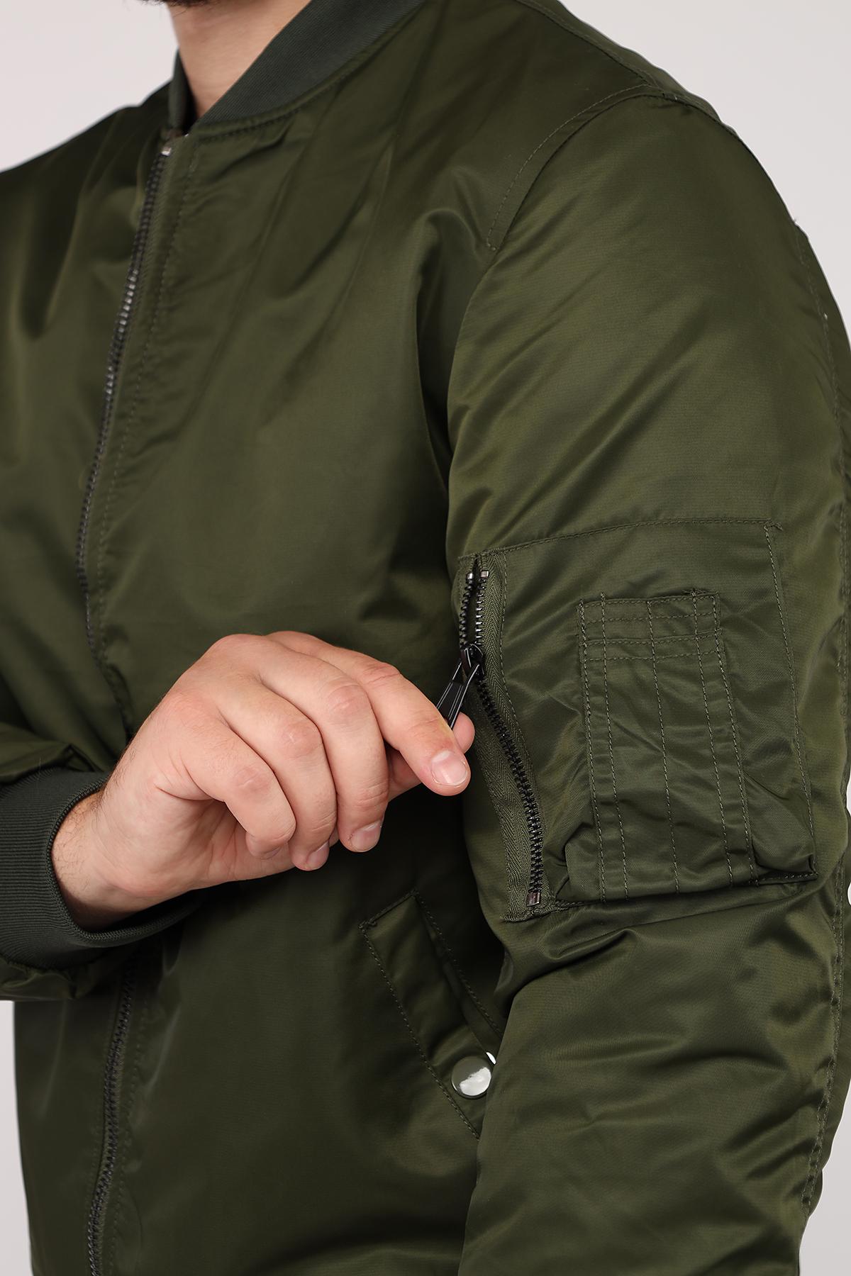 Куртка мужская ЦБ-00279736 р. 46 Хаки (28422330) - фото 4 Куртка мужская ЦБ-00279736 р. 46 Хаки (28422330) - фото 4