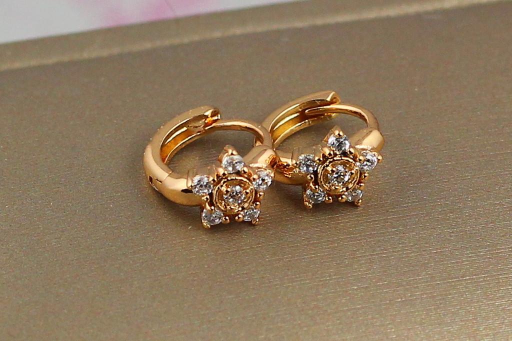 Серьги детские Xuping Jewelry Звездочки с круглой серединкой 6 мм Золотистый