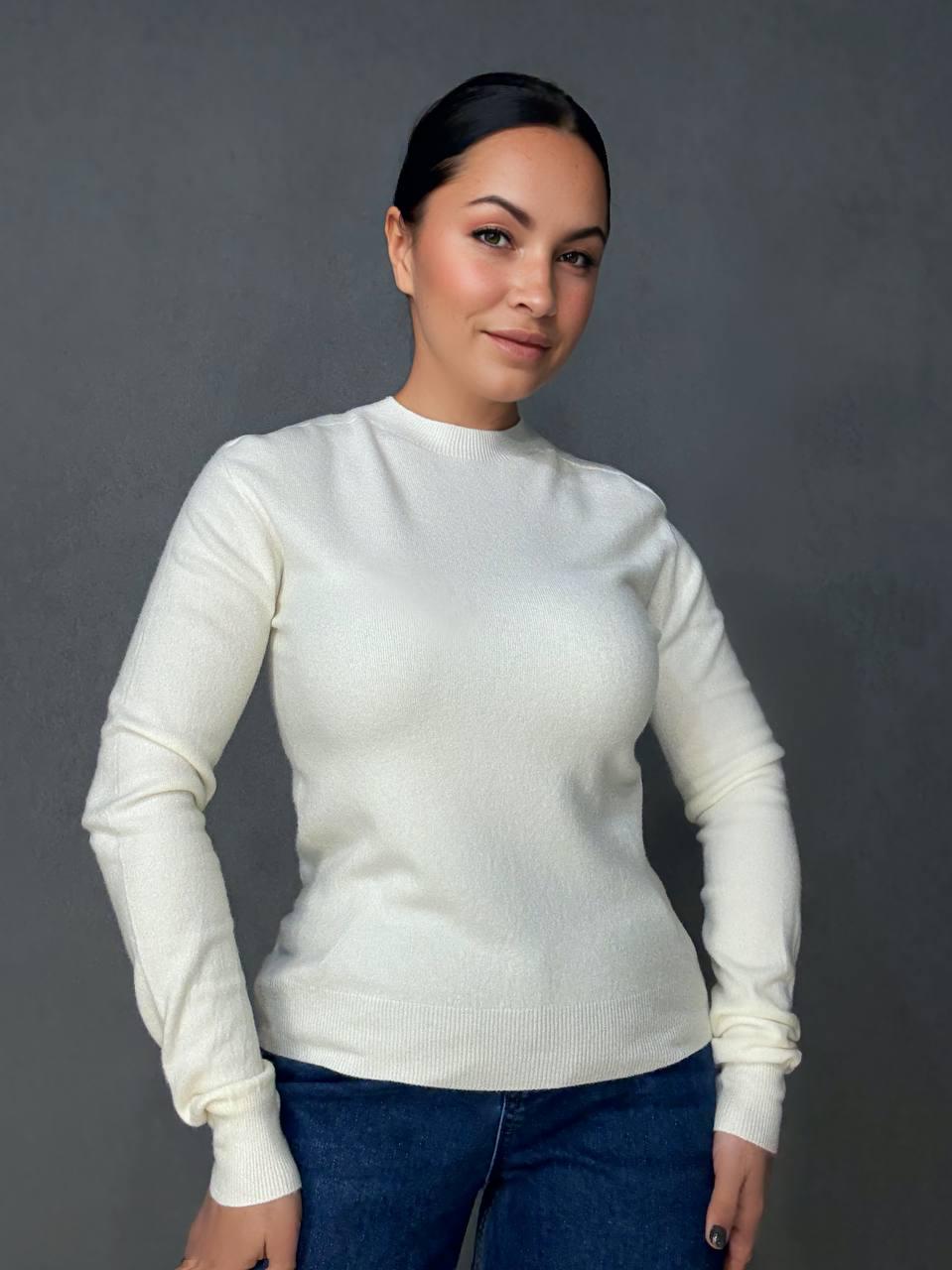 Свитер женский A-N 2403 водолазка гольф базовый с круглым горлом OS Белый (5713)