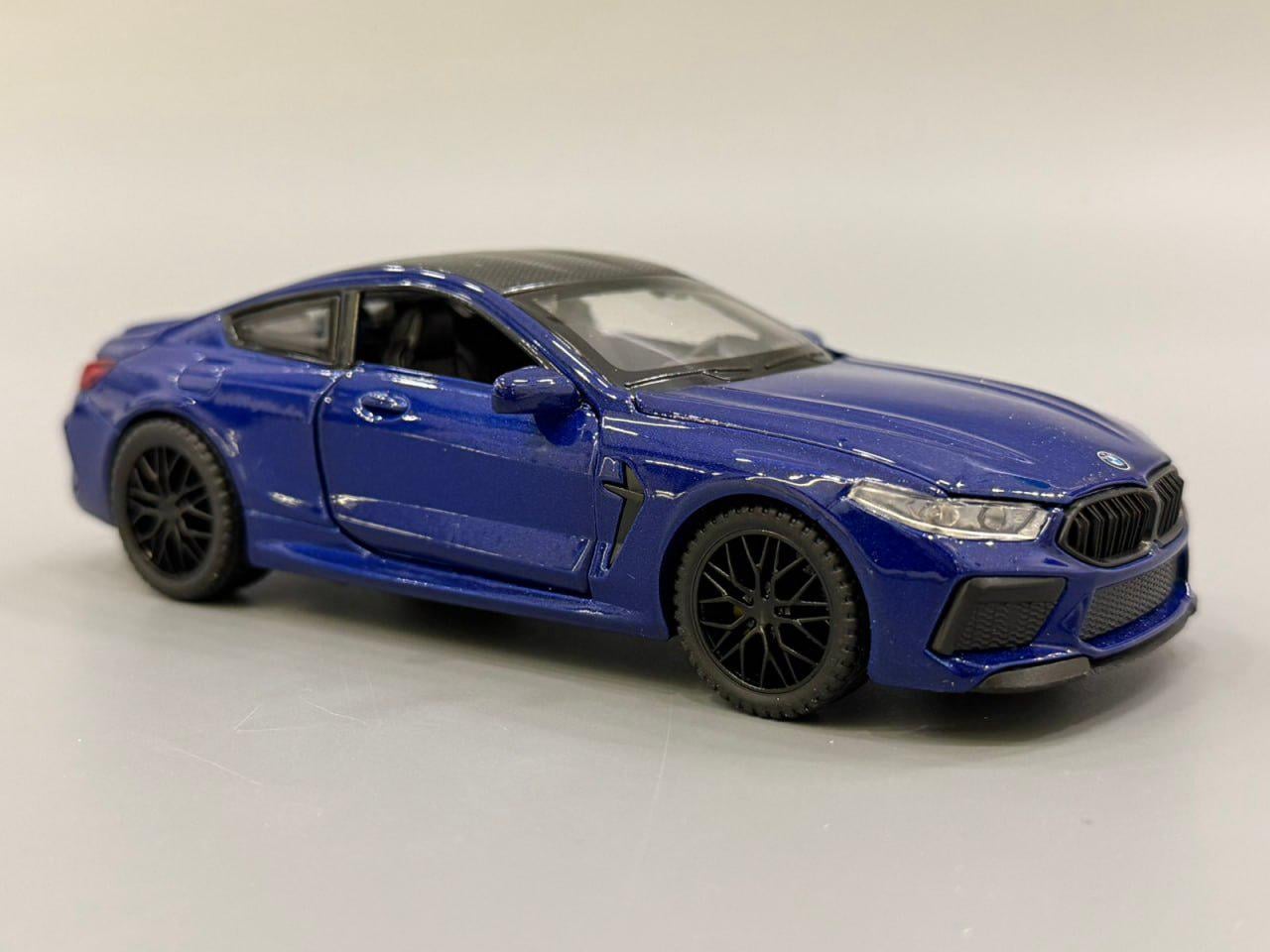 Машина TK Union Group BMW M8 металлопластик 1:32 звук/свет/инерция/открывающаяся дверь/багажник и капот Синий (ТК-12340)