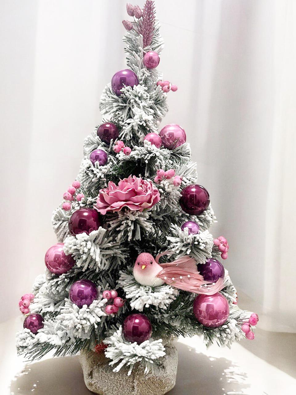 Искусственная елка Зимняя грация Снежная с декором и гирляндой Роса 3 м 60 см Розово-сливовой (20249774004)