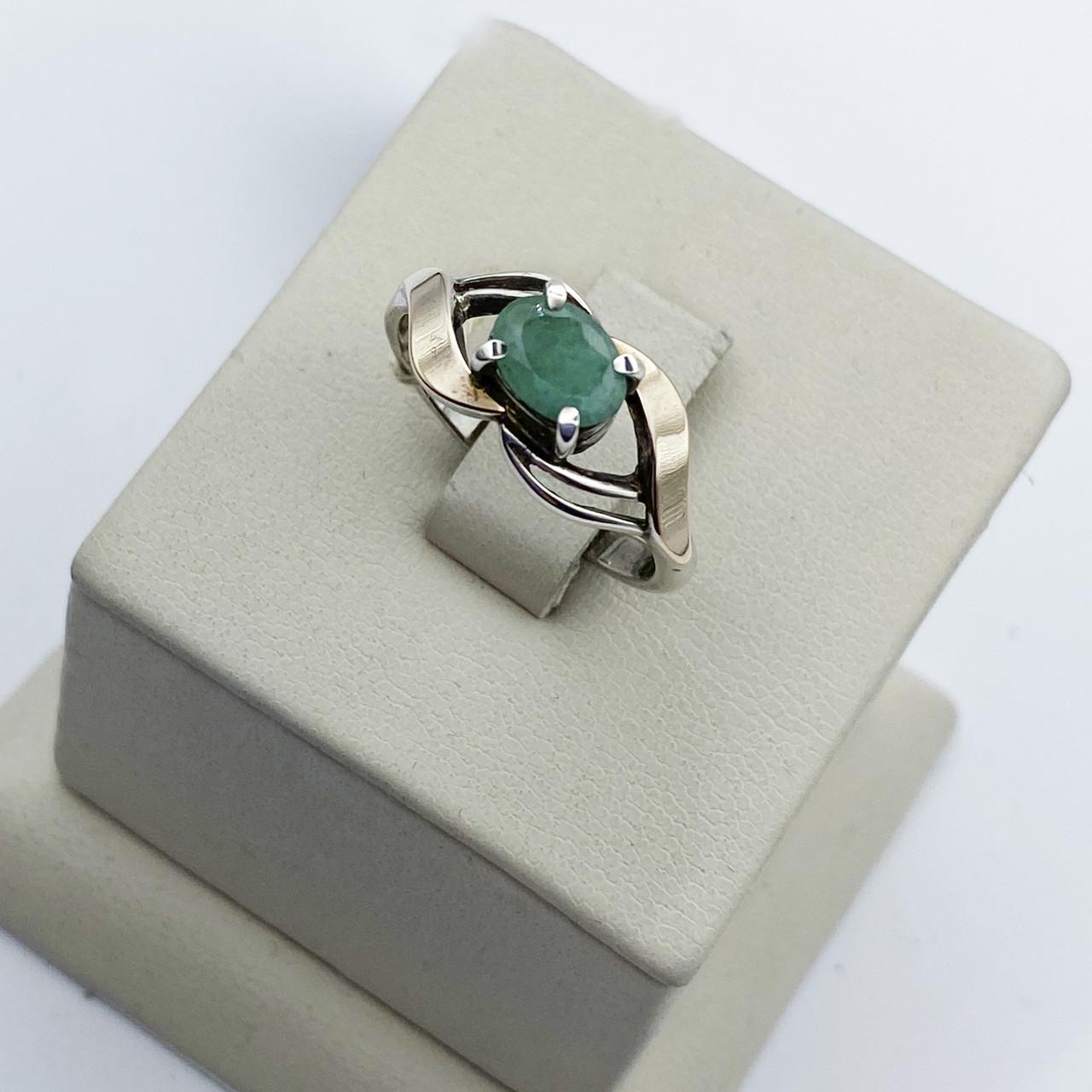 Кольцо серебряное с изумрудом р. 17 2,54 г (1994482656)