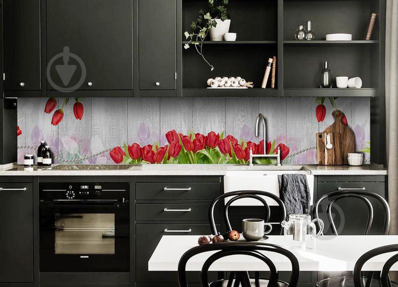 Наклейка виниловая кухонный фартук Zatarga "Красные тюльпаны" 600х2500 мм Наклейка виниловая кухонный фартук Zatarga "Красные тюльпаны" 600х2500 мм