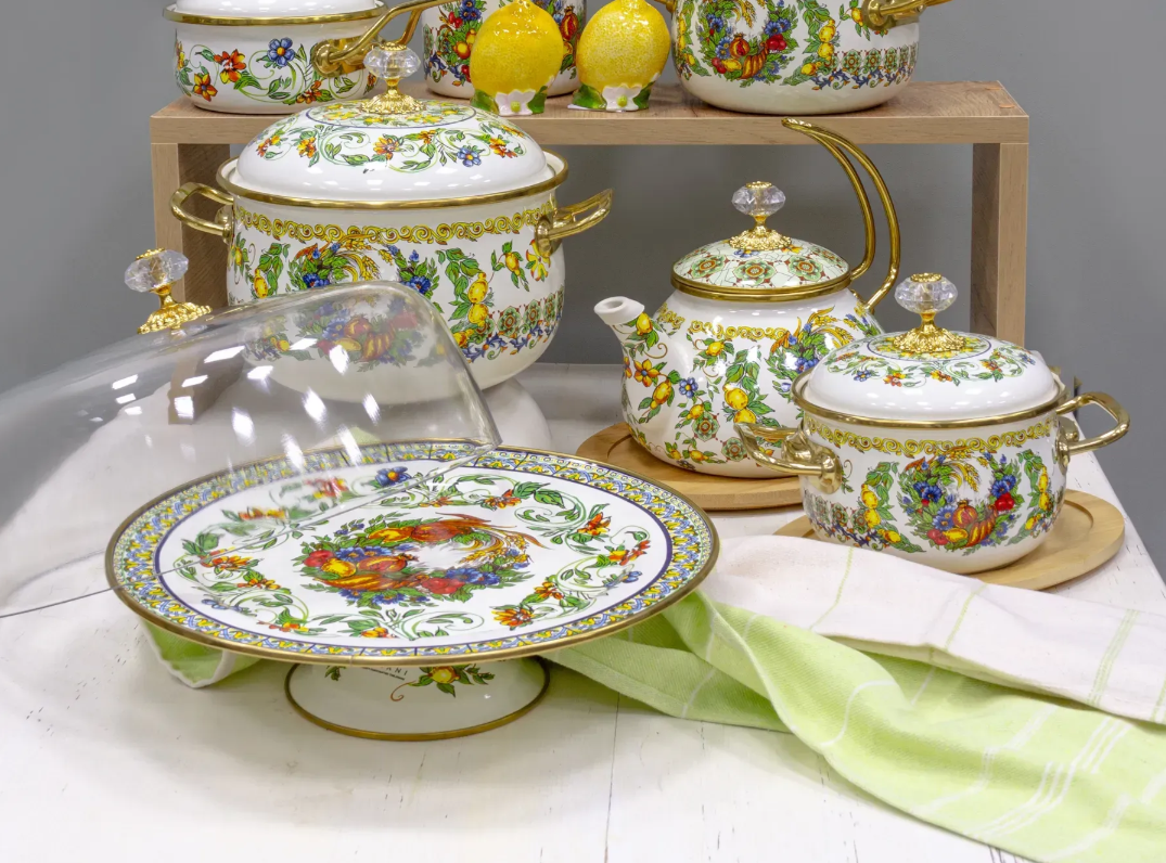 Тортовниця емальована VITALY Elmani з кришкою на ніжці 30 см - фото 8 Тортовниця емальована VITALY Elmani з кришкою на ніжці 30 см - фото 8