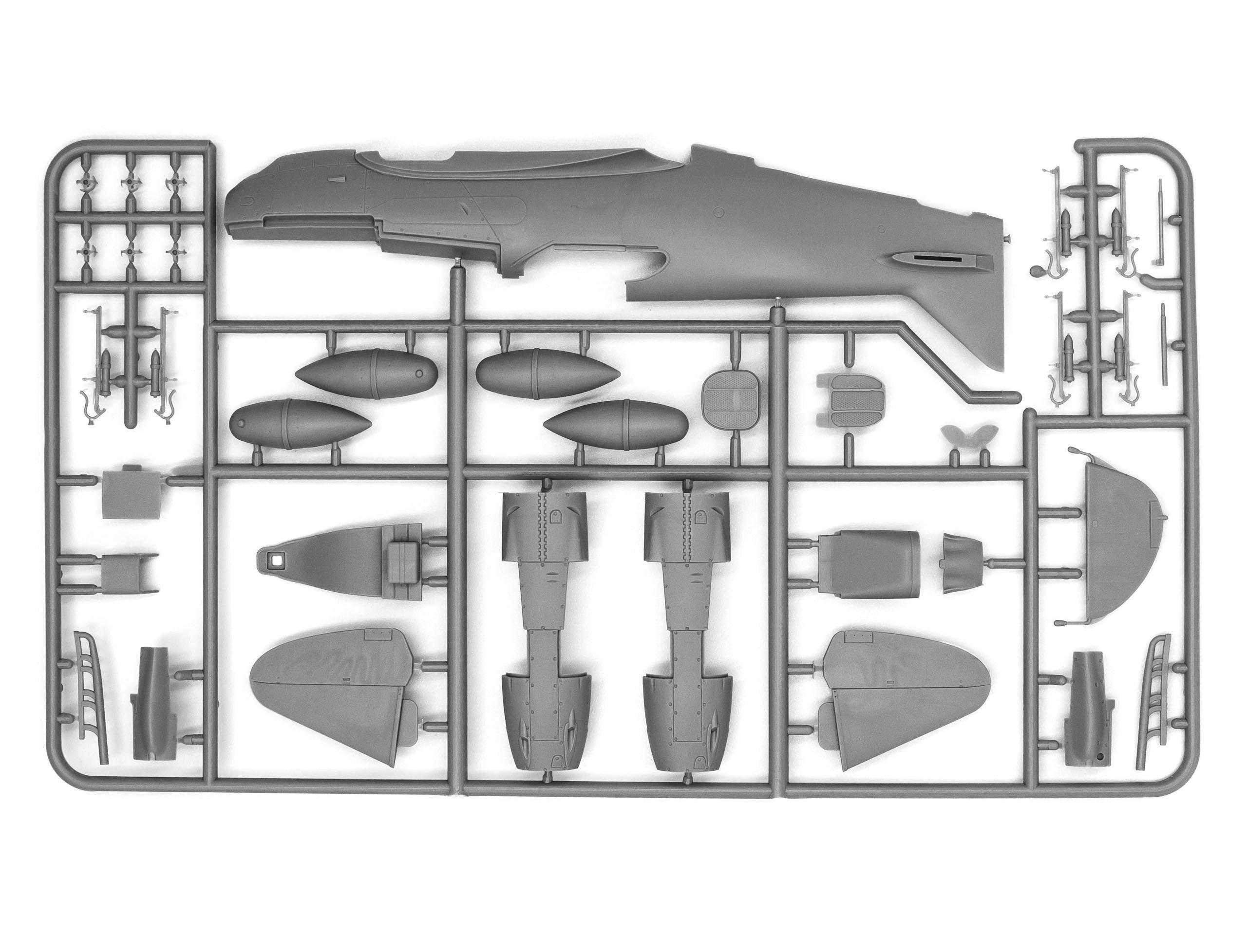 Сборная модель ICM ЛаГГ-3 1-4 серии советский истребитель 2 СВ (48091) - фото 4