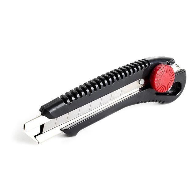 Ніж Intertool HT-0502 з металевою напрямною під лезо із гвинтовим фіксатором 18 мм