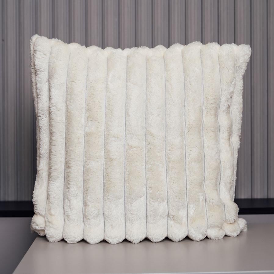 Наволочка Шарпей 50x50 см Молочный (88010) Наволочка Шарпей 50x50 см Молочный (88010)