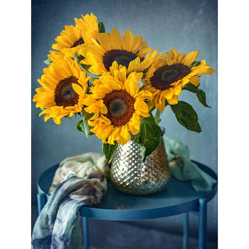 Алмазная мозаика Strateg Премиум Натюрморт с подсолнухами в вазе 40x50 см (Str-GC86122)