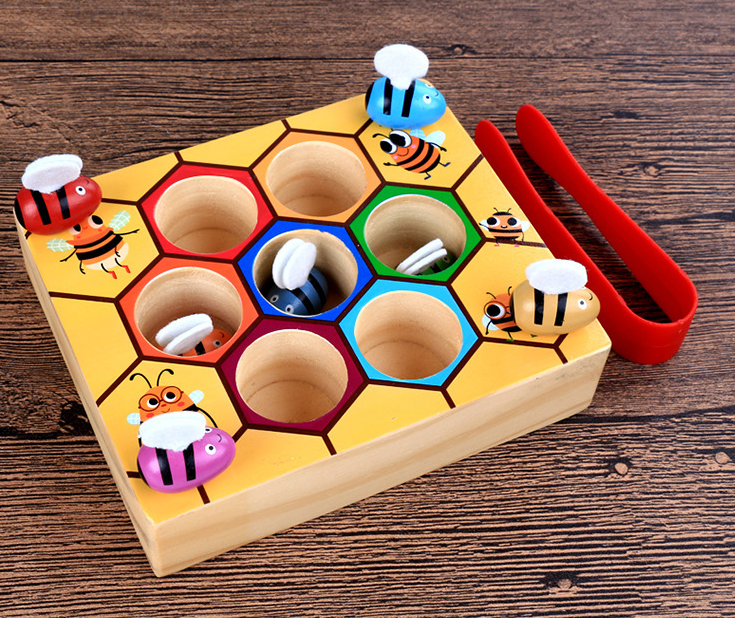 Развивающая деревянная игра сортер Goodcow Пчелиный улей с пинцетом - фото 2 Развивающая деревянная игра сортер Goodcow Пчелиный улей с пинцетом - фото 2