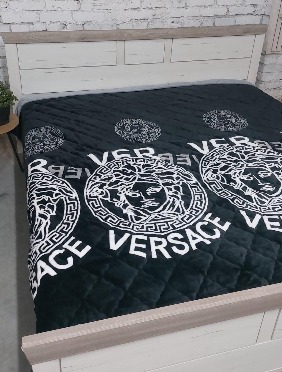 Покрывало стеганое двуспальное Versace (32389)