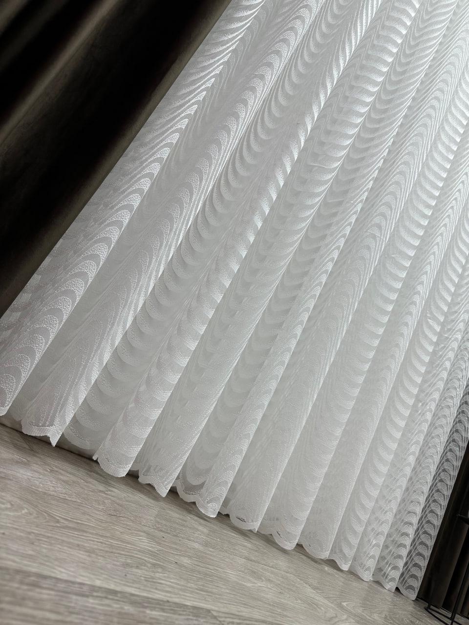 Тюль готовий однотонний Хвиля на жакардовій основі 300х250 см на тасьмі 6 см Молочний - фото 4 Тюль готовий однотонний Хвиля на жакардовій основі 300х250 см на тасьмі 6 см Молочний - фото 4