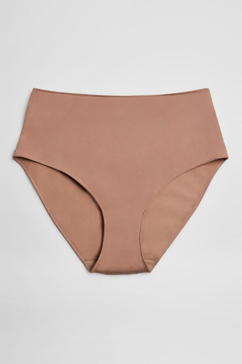 Трусики-шортики Ysabel Mora р. 6/XXL Телесный (59688/49784)