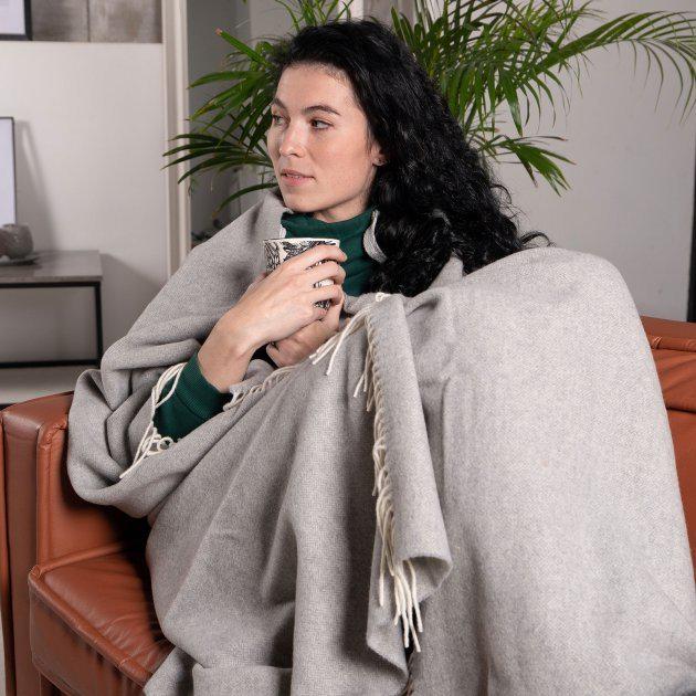 Плед кашемировый Love you 140х200 Светло-бежевый (143458) - фото 3 Плед кашемировый Love you 140х200 Светло-бежевый (143458) - фото 3